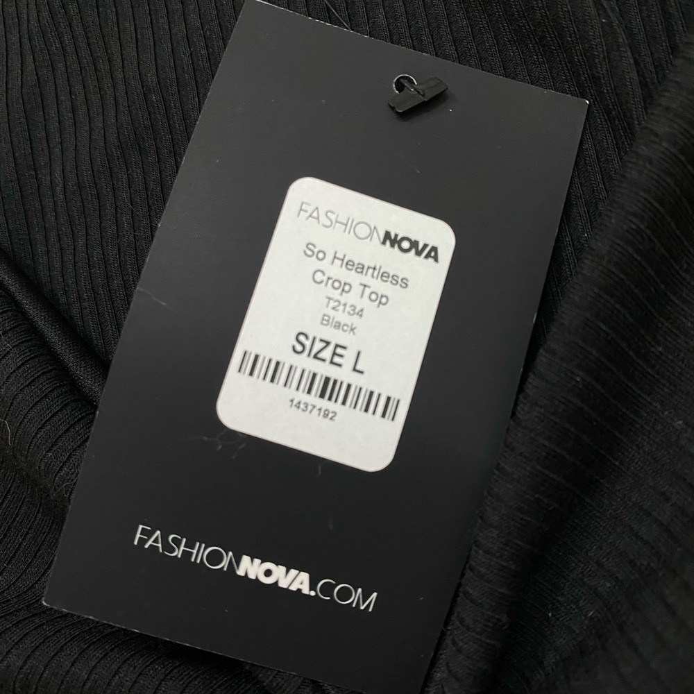 🆕Fashion Nova - So heartless crop top - Picture 5 of 6
